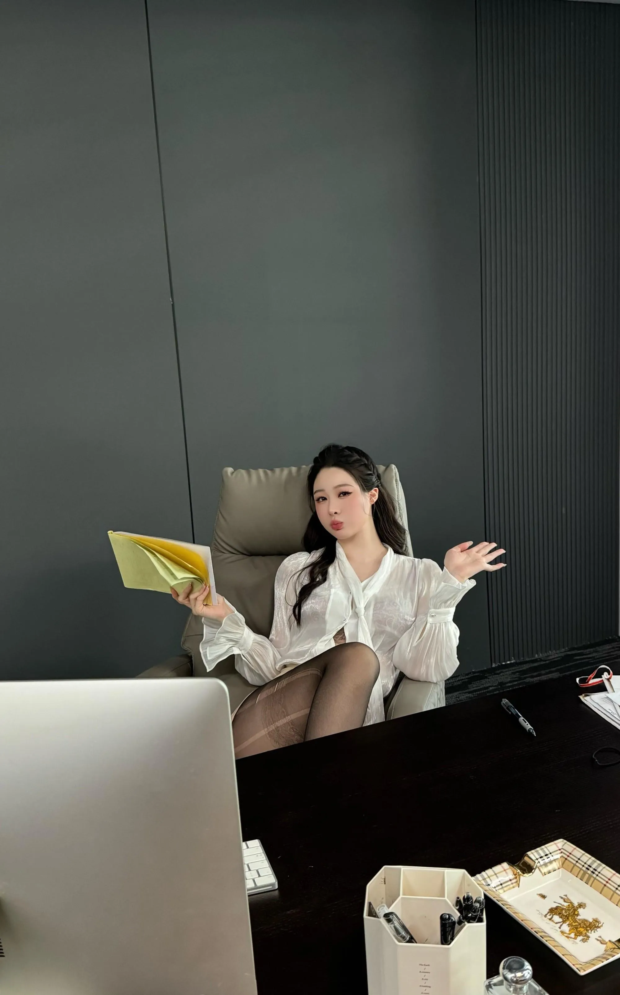 是小逗逗 – NO.007 30粉丝著名美团外卖媛网红模特 全量资源 极品露脸大长腿顶级露出专家 [309P]插图9